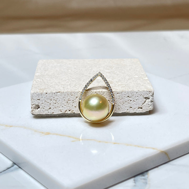 South Sea Gold Pearl Pendant Necklace